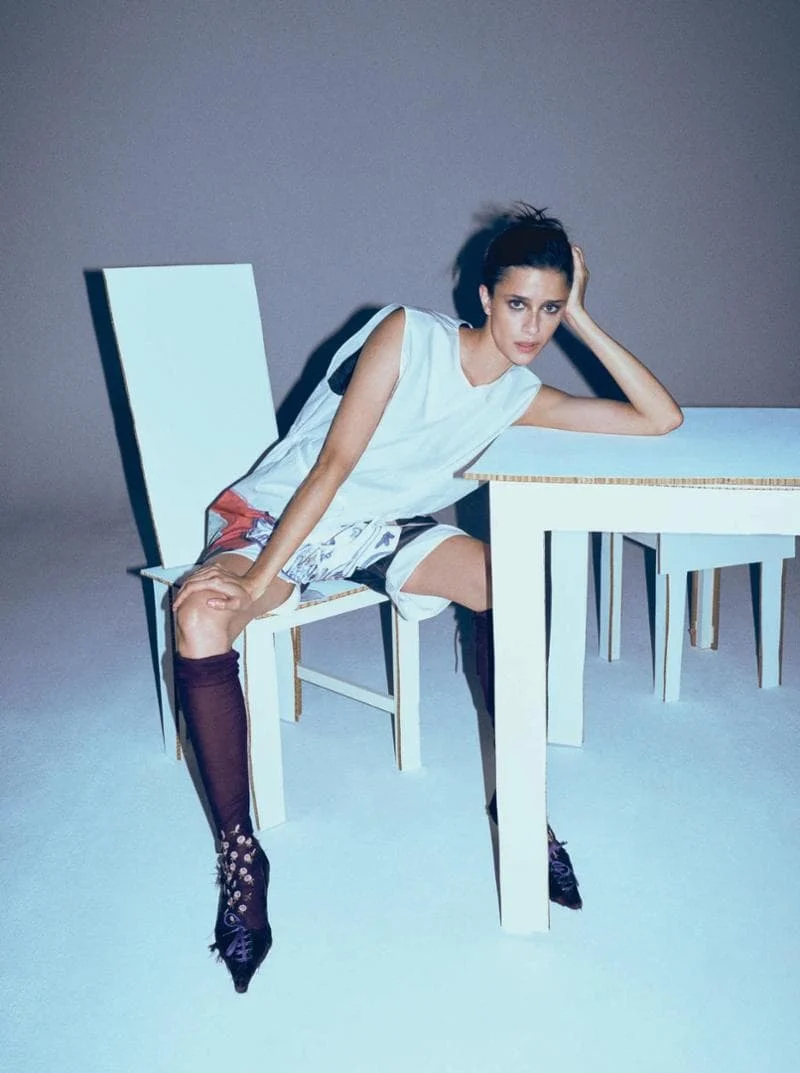 Abiti e accessori, Prada. servizio di Ioana Ivan. foto di Ava Van Osdol.