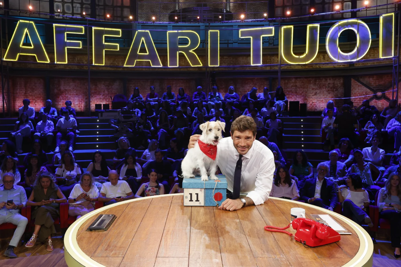 Affari Tuoi riparte il 6 settembre: aperti i casting 2026 e trasloco a Milano con Stefano De Martino
