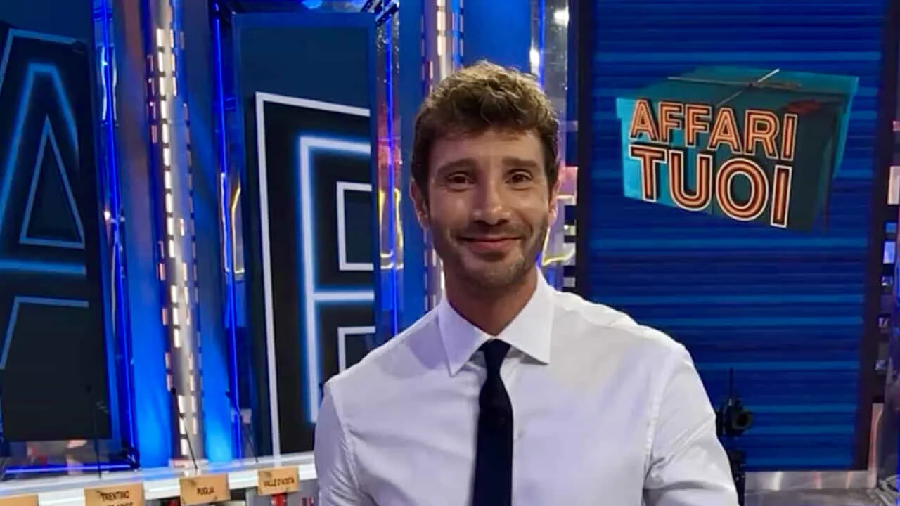 Affari Tuoi riparte il 6 settembre da Milano: nuovo studio con ledwall, 20 concorrenti e il pacco inedito