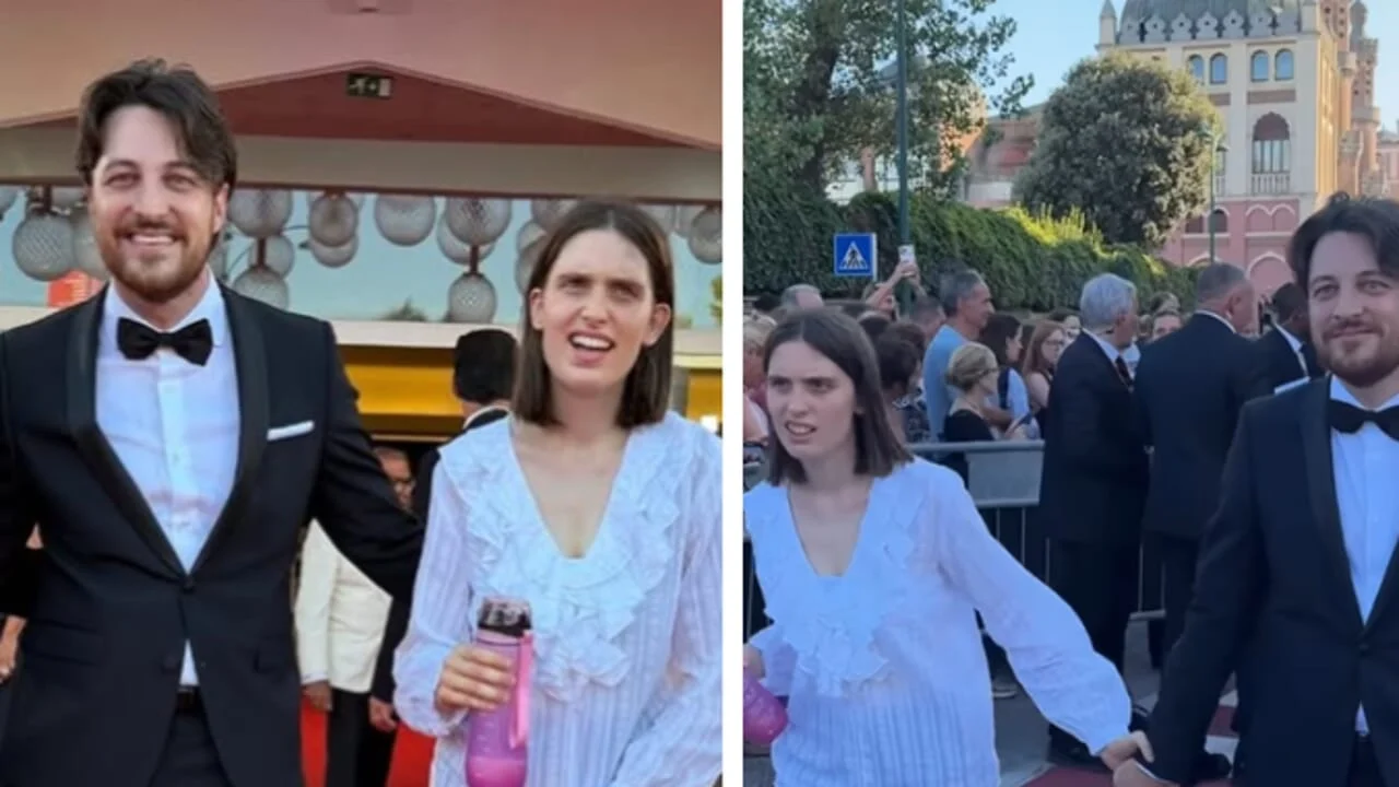 Alberto Stefani porta Emma Dal Ben, 20 anni, sul red carpet della Mostra di Venezia