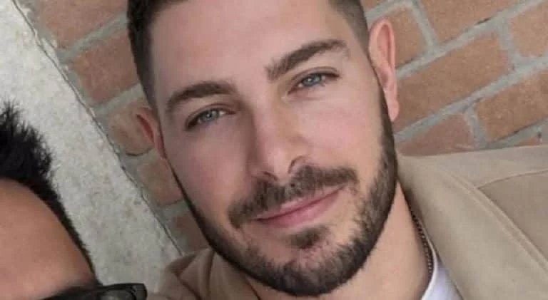 Andrea Caracciolo trovato morto a 34 anni a Venezia dopo aver denunciato un pestaggio a Mestre