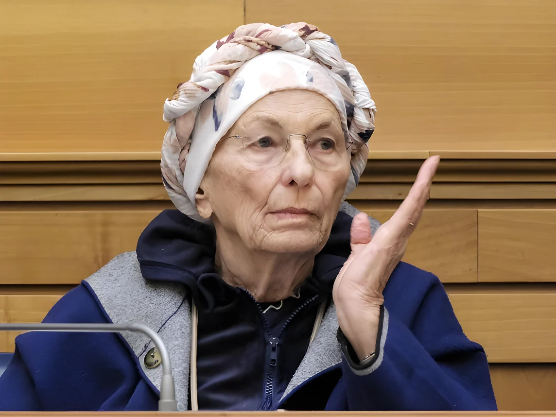 Apprensione per Emma Bonino: «Risponde bene alle terapie»
