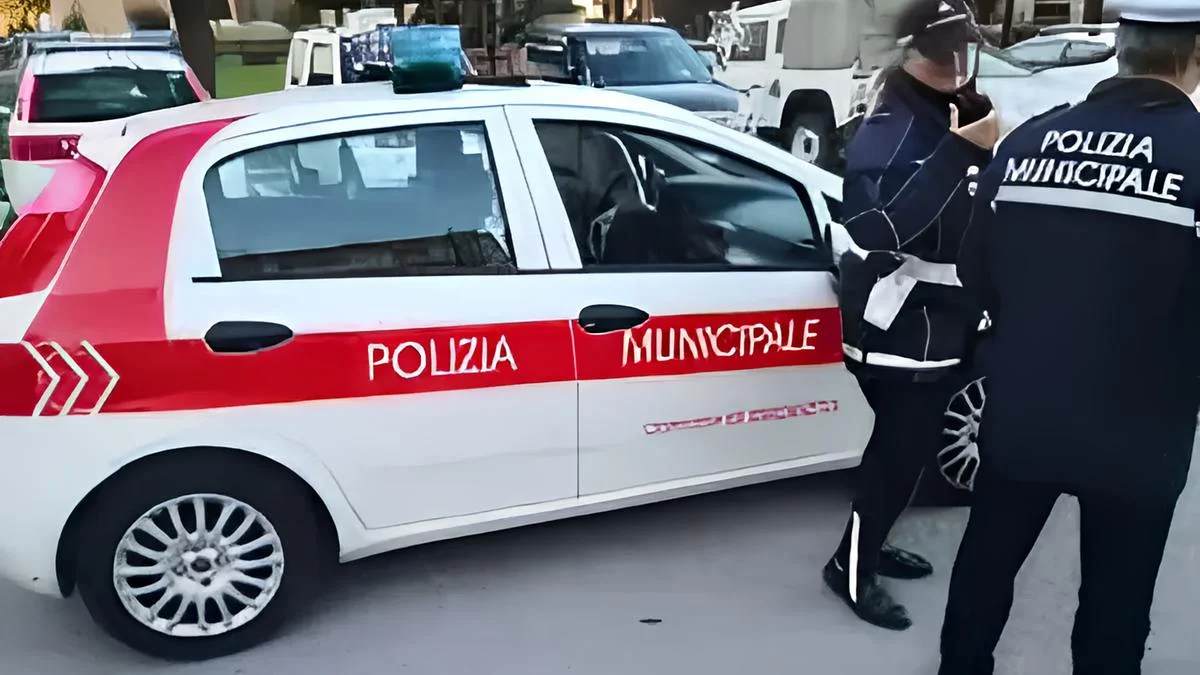 Arezzo, polizia locale in sciopero per 24 ore il 6 settembre: confermata la protesta nel giorno del Saracino