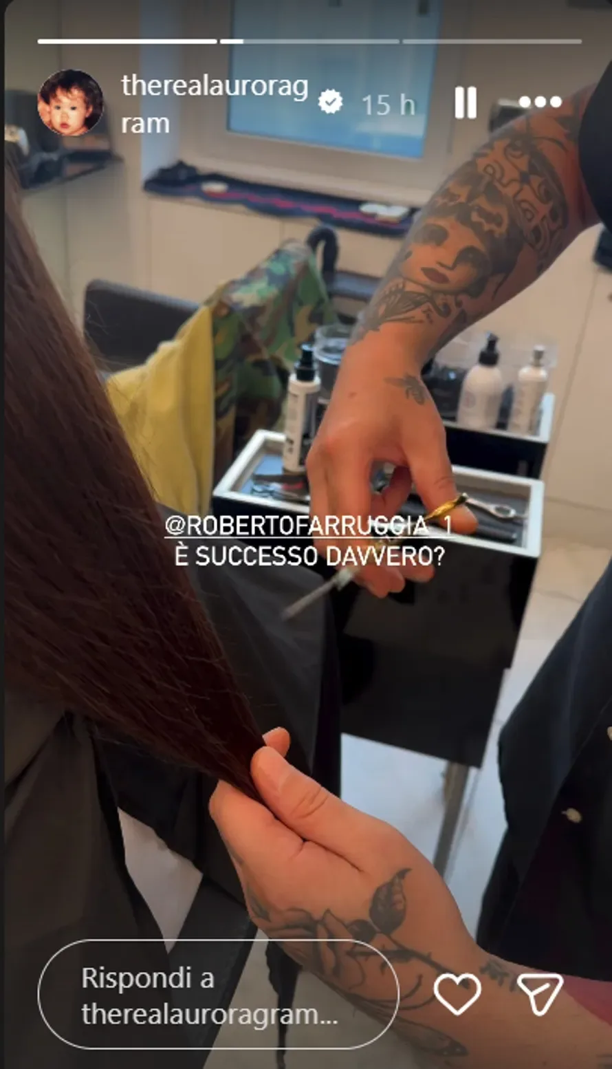 Aurora Ramazzotti taglia i capelli e cambia radicalmente look