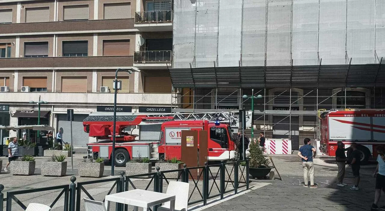 Benevento, cade dal 6° al 4° piano da un'impalcatura: operaio in gravi condizioni al Rummo