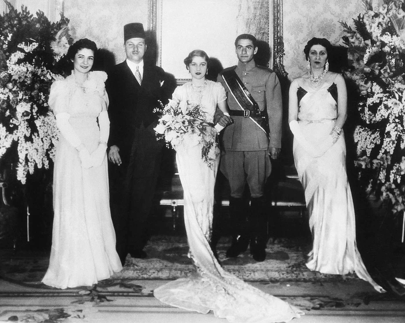 boda de una princesa con joyas y vestidos