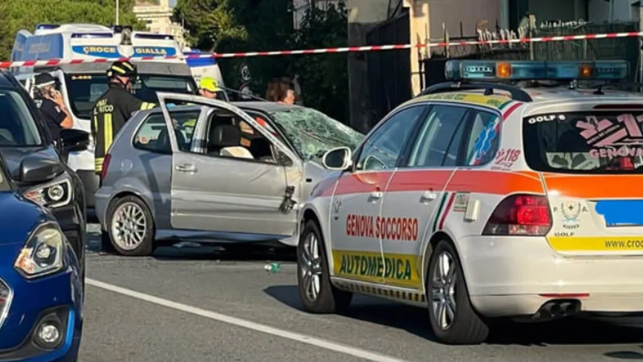Bogliasco, dramma sull'Aurelia: 2 morti e 2 feriti gravi nello scontro tra auto e ciclisti