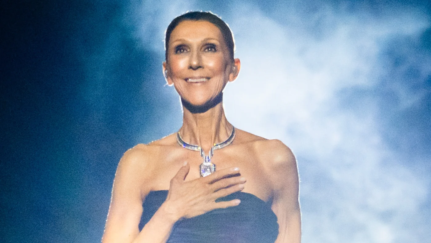 Celine Dion torna sul palco dopo sei anni: lacrime ed emozione a Parigi per l'avvio della residency