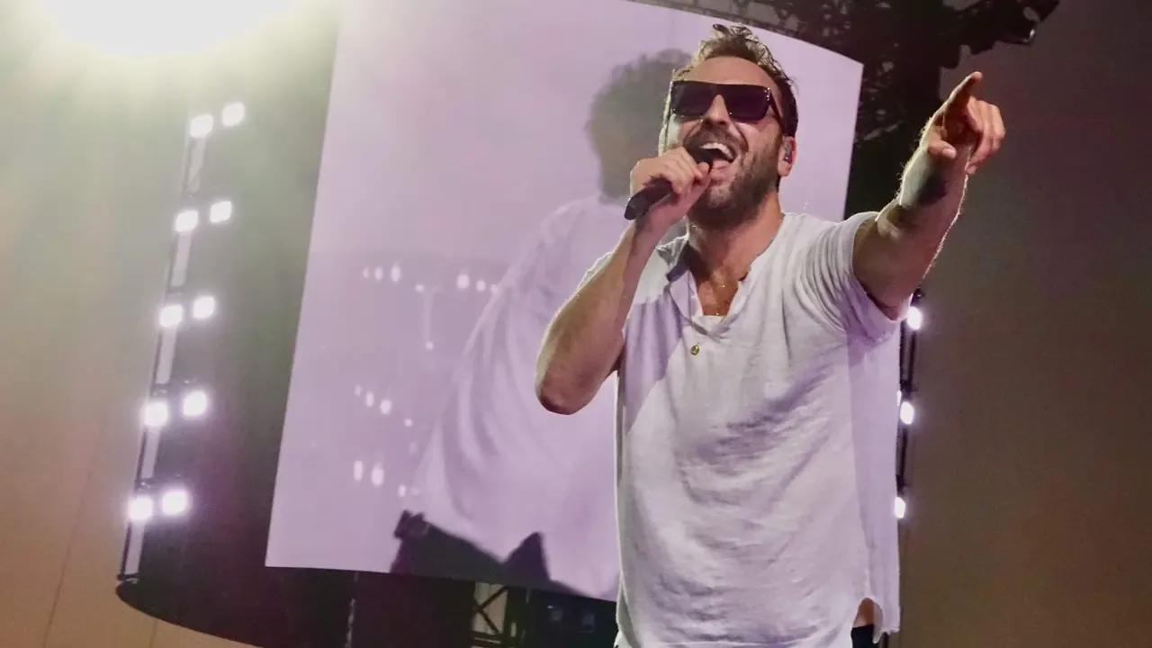 Cesare Cremonini in concerto