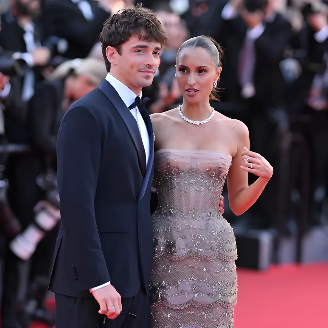Charles Leclerc, tra gli scacchi, il pianoforte e il figlio in arrivo: «Adesso, quando suono, stacco dalla pressione dei GP e penso a ciò che mi aspetta. Non vedo l'ora»
