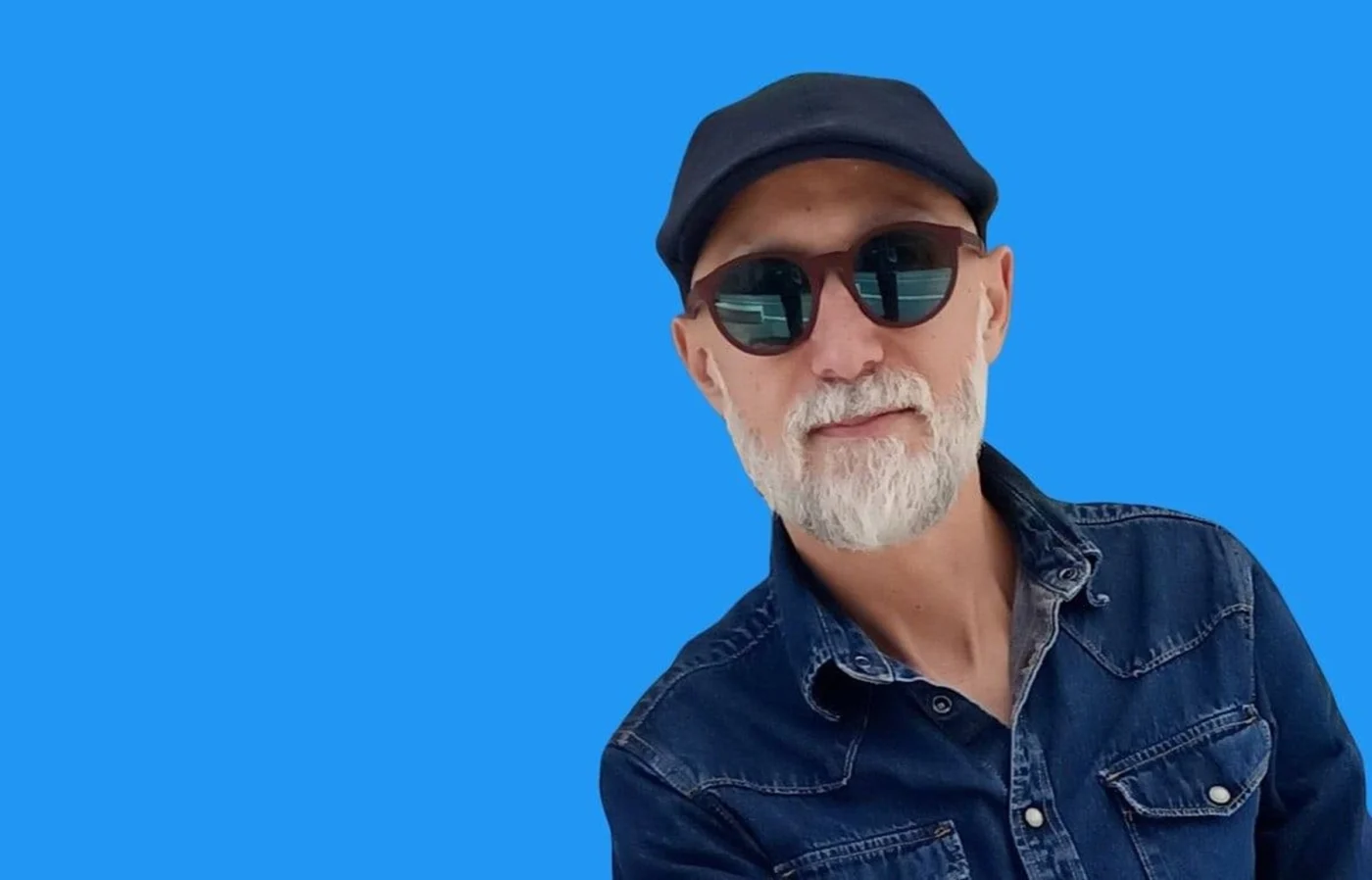 Chi è Luca D’Ambrosio: dal successo di Musicletter alle giurie di Sanremo e Tenco