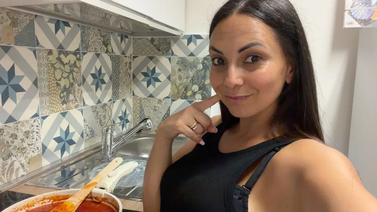 Claudia Landi: da Domodossola a 200 mila follower, il fenomeno virale della schiscetta per il marito