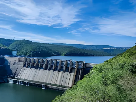 Construyen la represa más grande del mundo: tendrá una potencia récord de 60.000 MW y triplicará la energía de la líder mundial