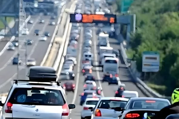 Autostrada A1, scatta lo stop notturno al casello di Casalpusterlengo: orari, date e percorsi alternativi
