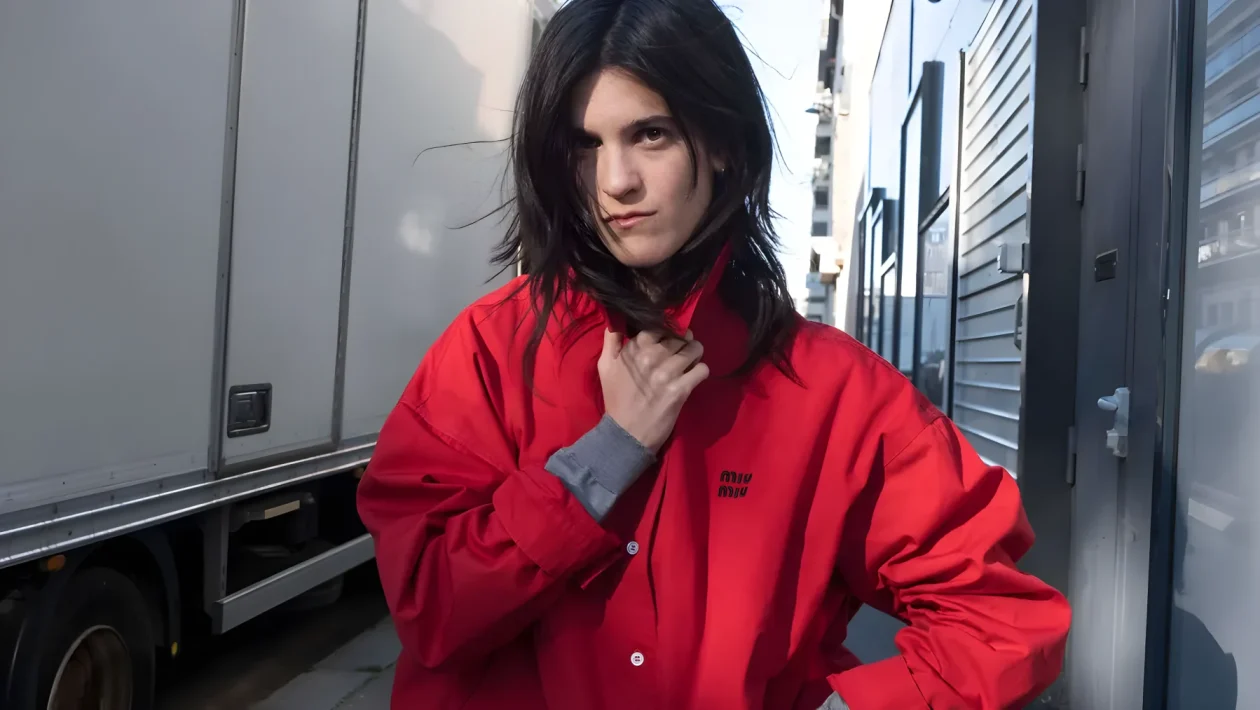 Avec Kim: il corto di 10 minuti di Claire Denis con Kim Gordon e Suzanne Lindon