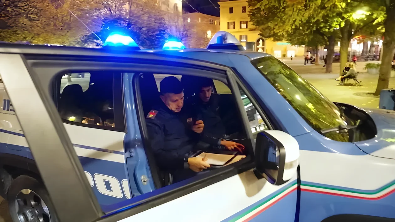 Blitz a Pisa: gettano una Beretta calibro 9 dalla finestra, arrestati due fratelli