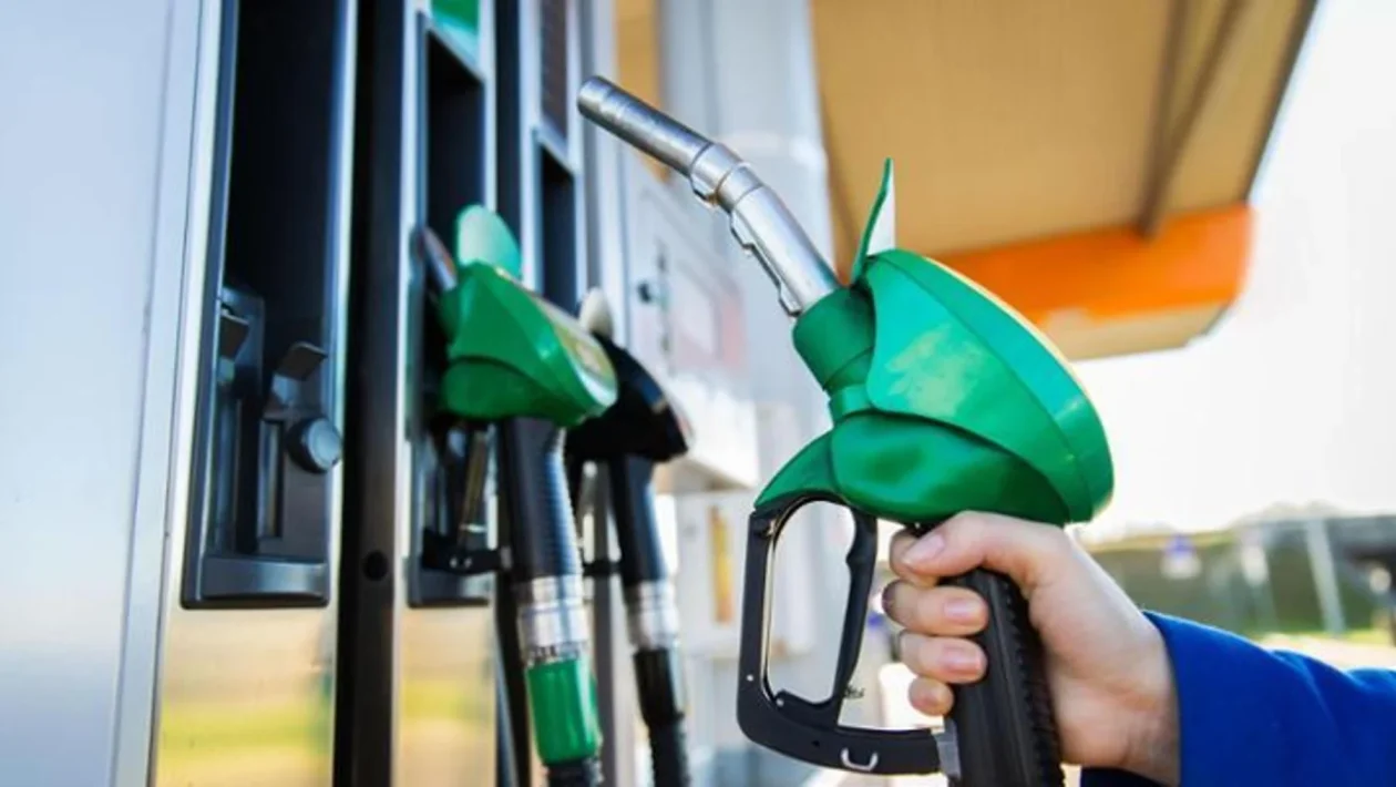 Carburanti, il taglio delle accise costa 2,5 miliardi di euro: ecco perché i prezzi restano alti