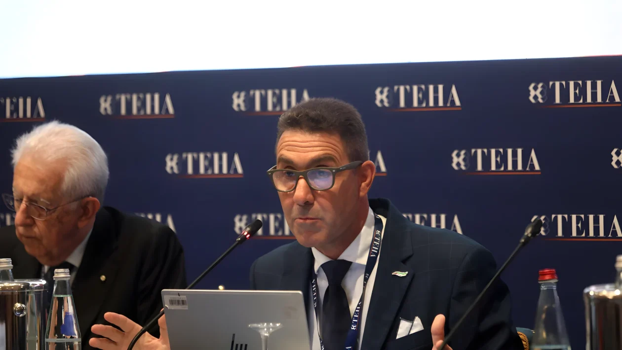 Cernobbio, scontro totale tra Monti e Vannacci: dal Pil Ue crollato al 15% alle accuse di fascismo