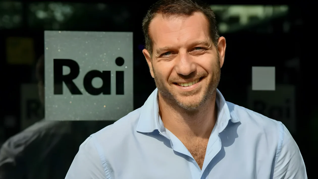 Daniele Piervincenzi svela il nuovo Report tra compensi da 20mila euro e lo scontro con Ranucci