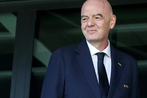 Fifa, Infantino si ricandida per marzo 2027 in Marocco: termine fissato al 18 novembre