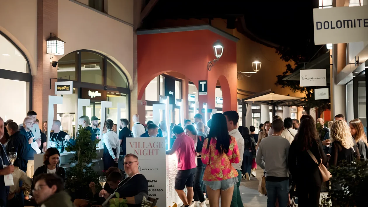 Franciacorta Designer Village: 27 cantine, oltre 190 negozi aperti fino alle 23 e Serena Brancale per la Village Night