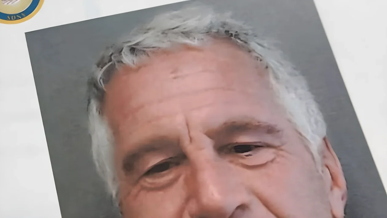 Inchiesta Epstein, la Procura di Roma attiva la rogatoria negli USA: al vaglio 5 tappe italiane