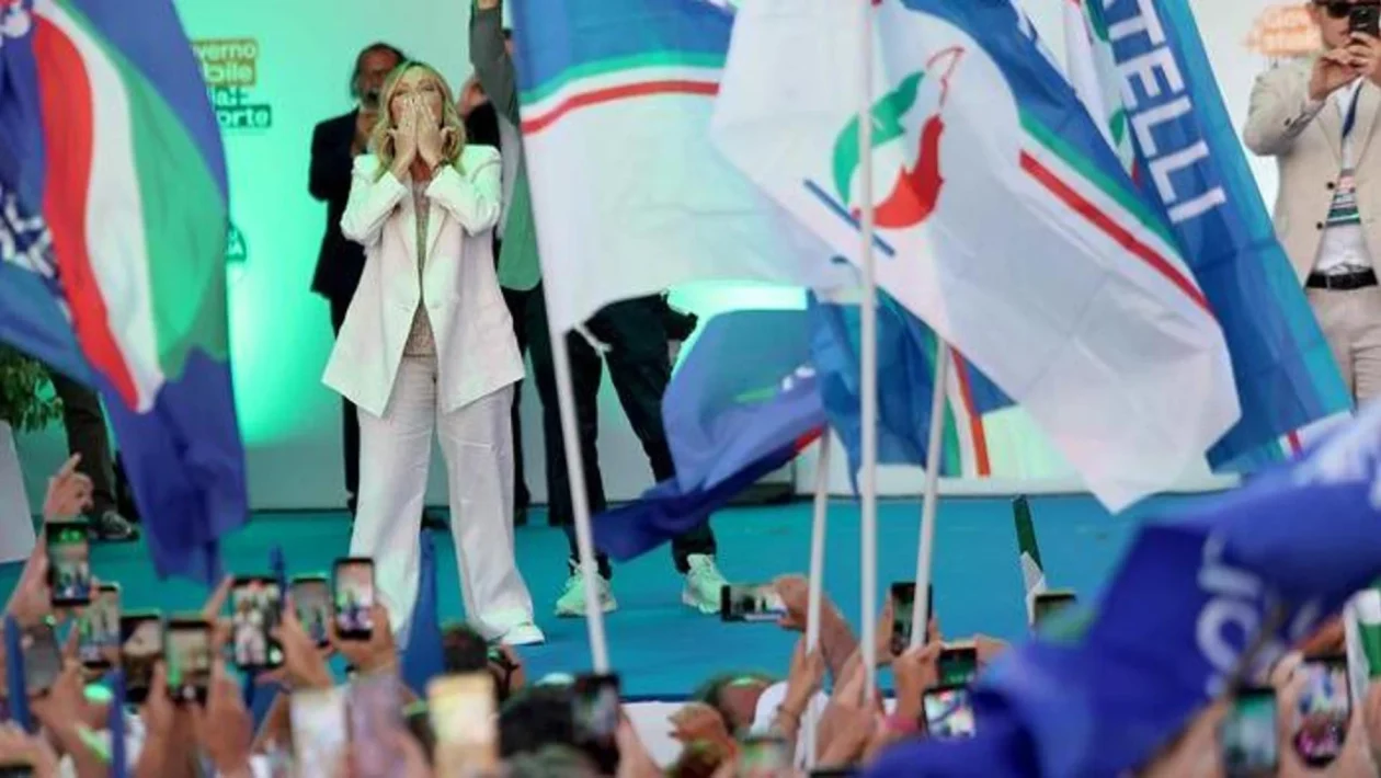 Meloni a Bari dopo 1413 giorni: silurati Trump e Vannacci, la premier punta tutto sull’Europa