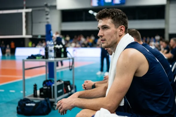 Michieletto in campo durante un incontro di pallavolo