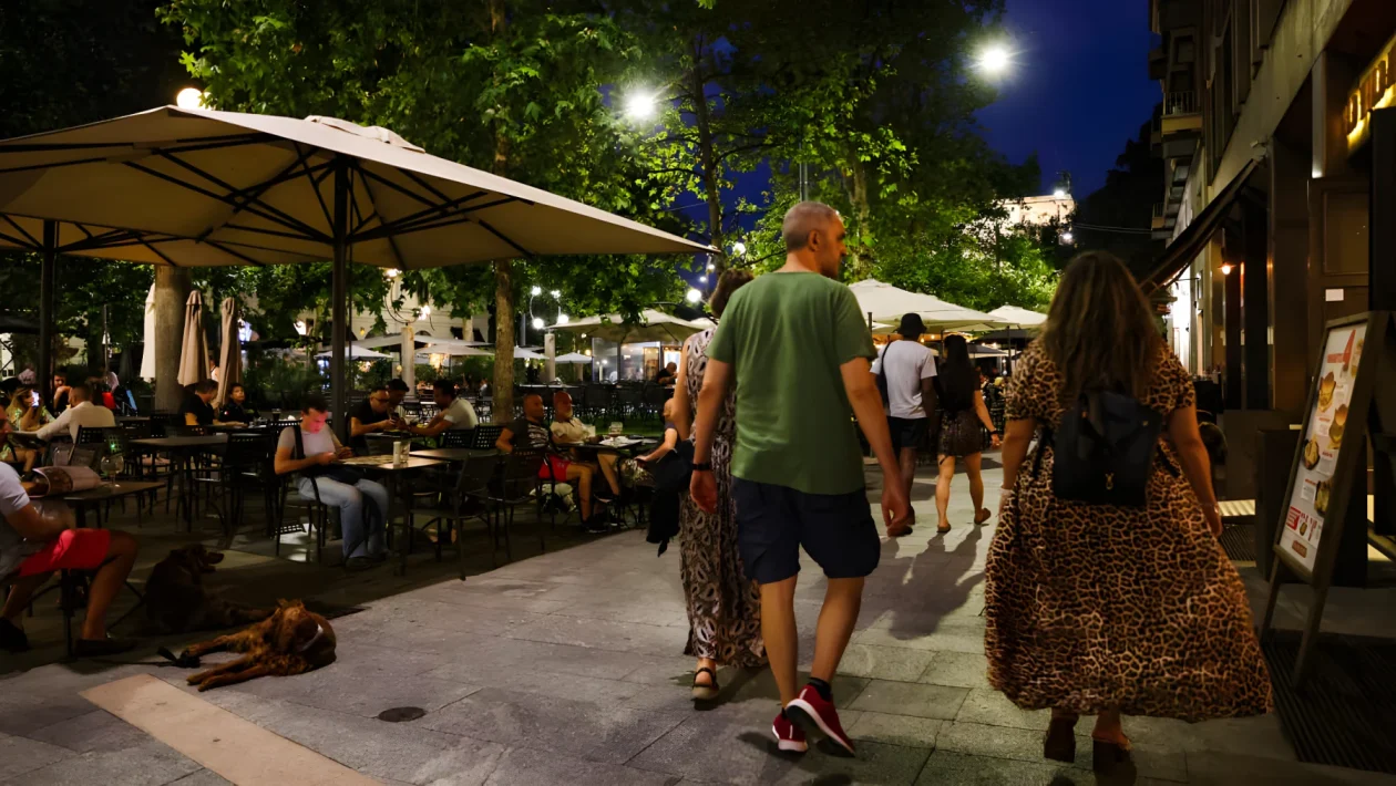 Milano, blitz nella movida: 164 persone identificate e droga sequestrata tra Sempione e CityLife