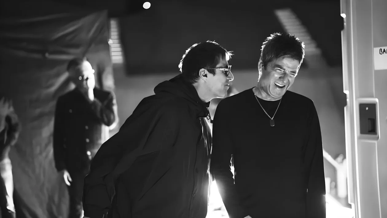 Oasis a Venezia 83: il documentario sulla reunion dei Gallagher arriva in sala il 10 settembre