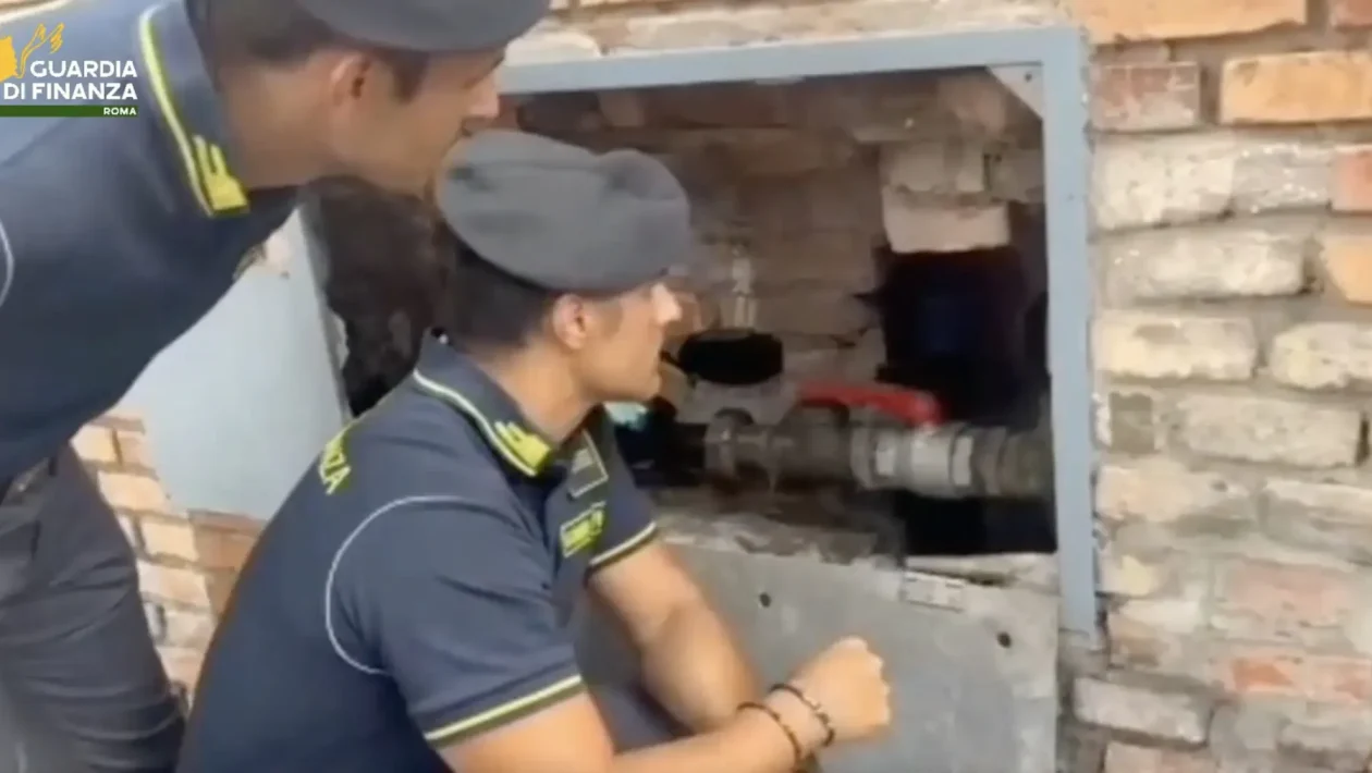 Ostia Antica, acqua rubata per 6 anni all'Helios Club: maxi frode da 240mila euro
