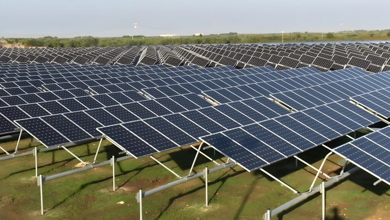 Padova cede 18.000 mq di tetti per 16 impianti solari: 2.500 kW di energia pulita