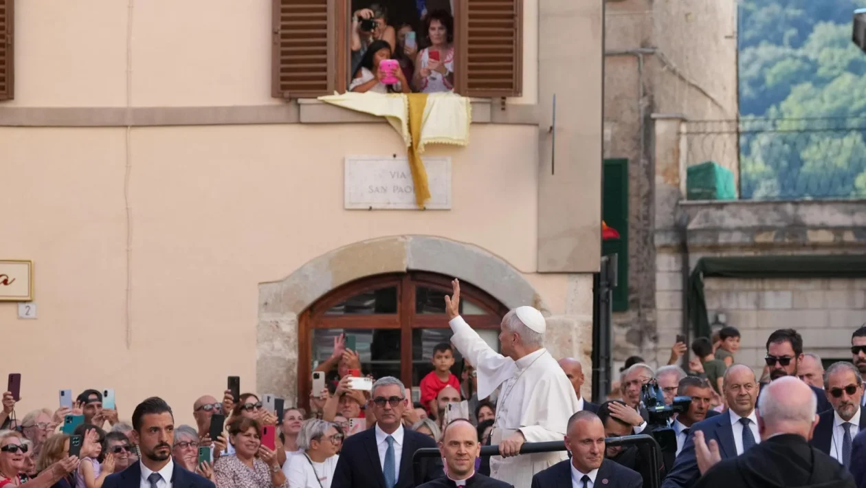 Papa Leone XIV torna a Genazzano: 5mila fedeli in festa per la quarta visita del pontefice
