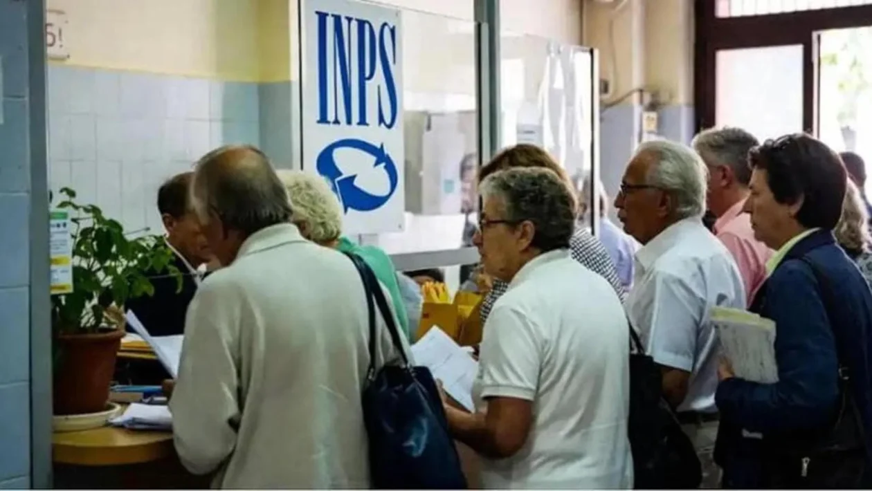 Pensione anticipata a 64 anni: il ricalcolo contributivo taglia l'assegno fino al 10%