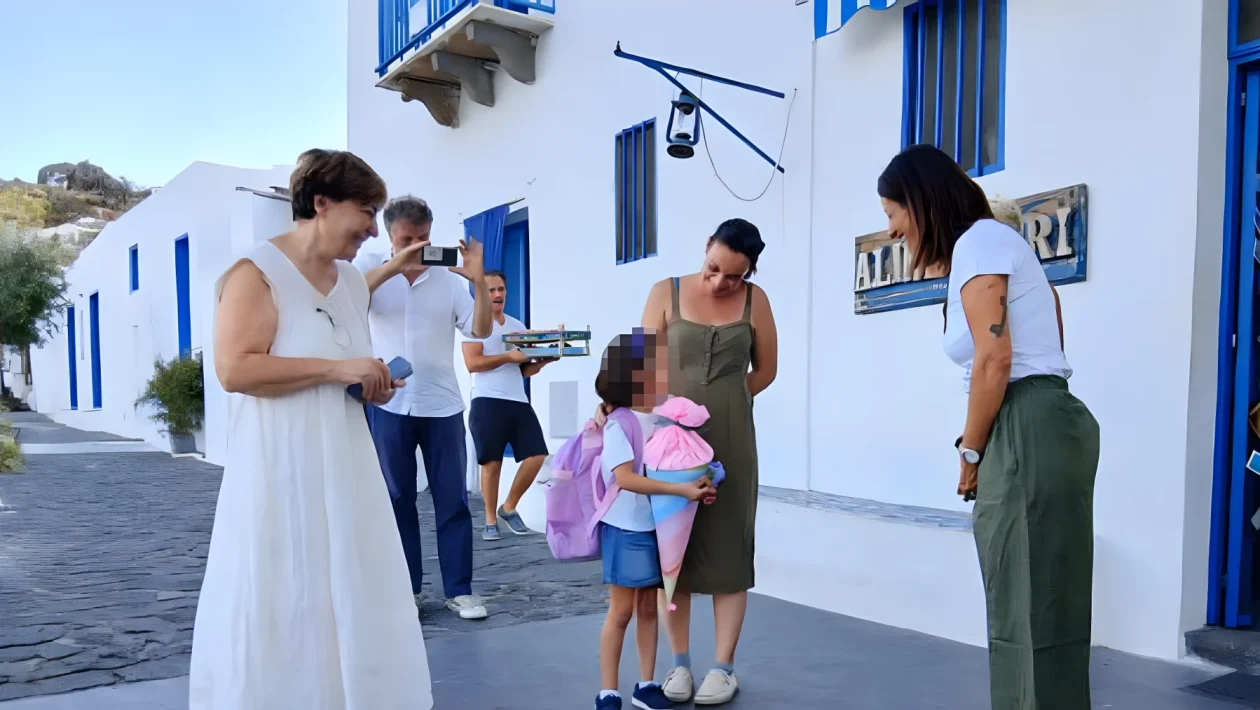 Riapre dopo 20 anni la scuola di Ginostra: c'è solo un'alunna per una maestra
