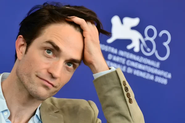 Robert Pattinson a Venezia con Primetime: il film sullo show scandalo To Catch a Predator