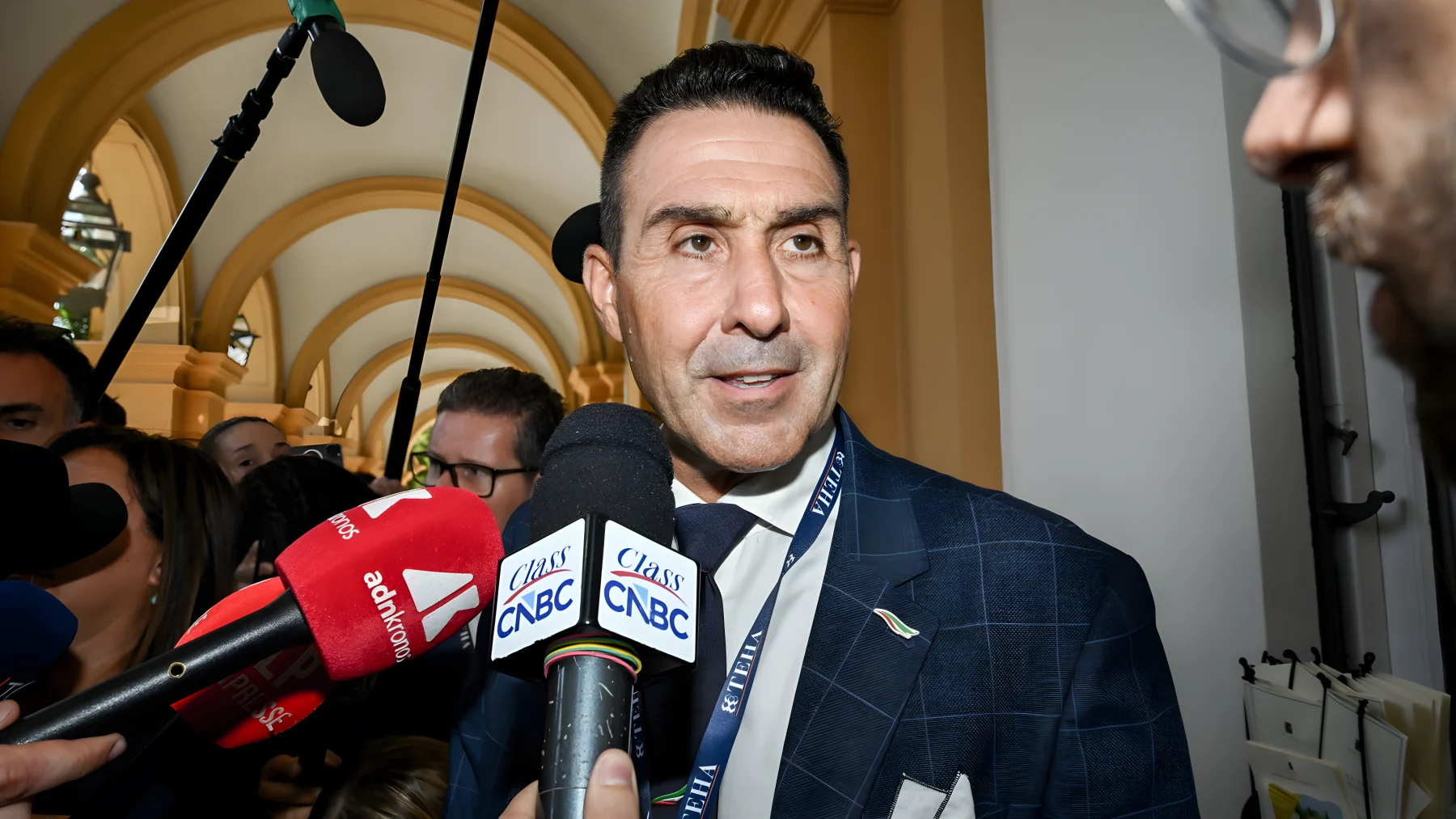Roberto Vannacci scuote la destra: "Reggio Calabria sarà la nostra Sassonia" e attacca Salvini