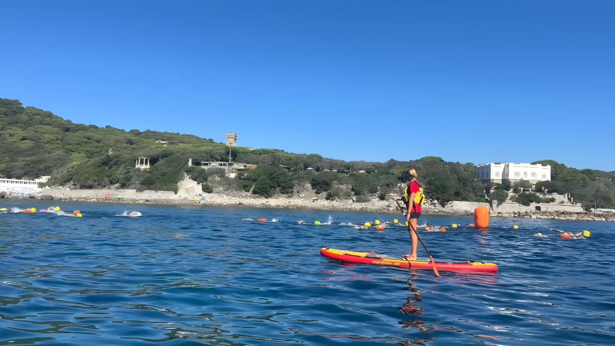 Romito Swim Race da record: oltre 600 nuotatori alla sfida di 5 km tra Maroccone e Quercianella