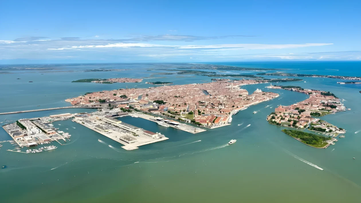 San Francesco del Deserto: l'oasi di 4 ettari a Venezia dove i vaporetti non possono attraccare