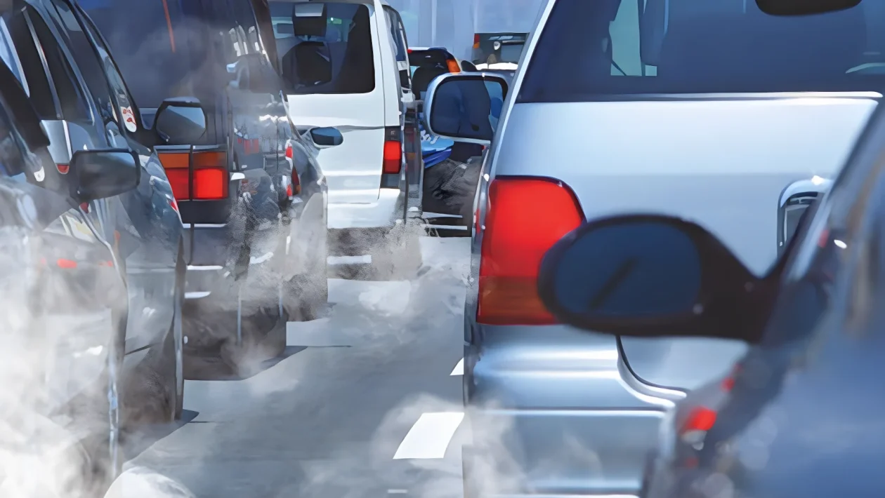 Stop diesel Euro 5 dal 1° ottobre: 200mila auto a rischio nel bacino padano, ma scattano le deroghe