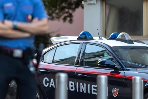 Udine, 61enne ucciso a colpi di cacciavite al torace in via Castions di Strada: caccia al killer in fuga