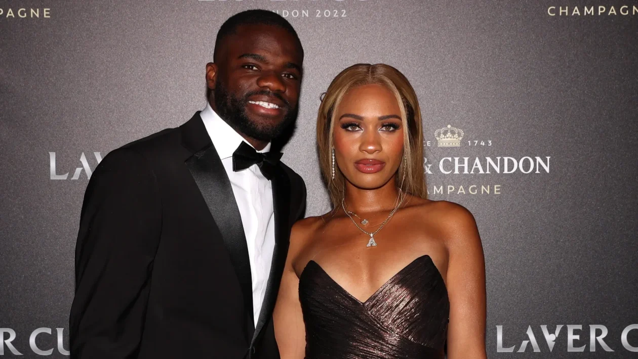 US Open 2026, Frances Tiafoe sfida Medvedev: la fidanzata Ayan Broomfield ruba la scena a New York
