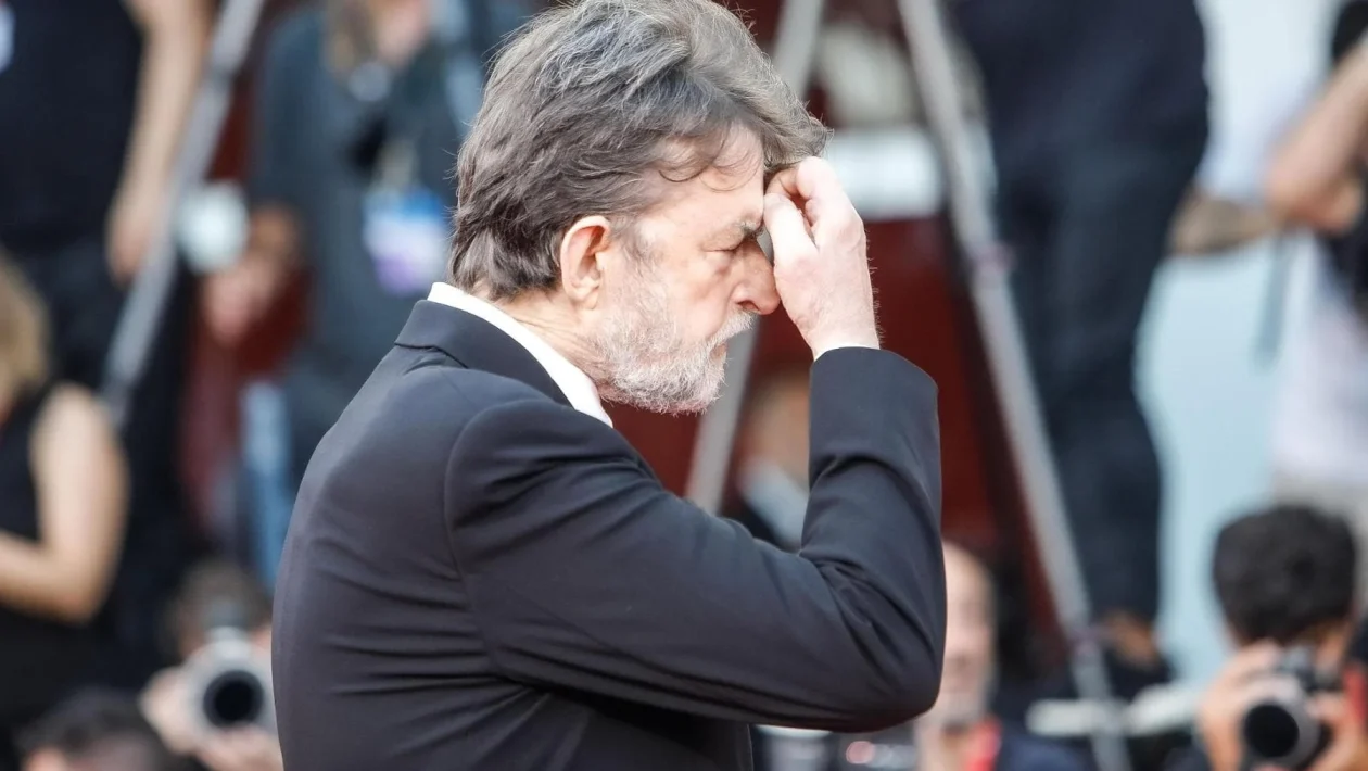 Venezia: al Lido dopo 37 anni, Nanni Moretti scende in platea per far spegnere uno smartphone
