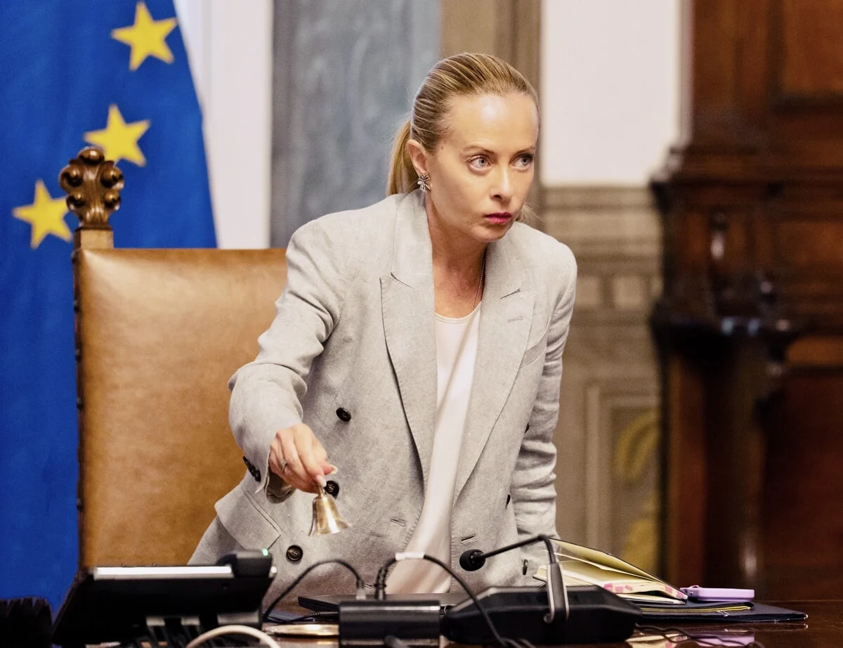 Giorgia Meloni presiede un consiglio dei ministri foto lapresse