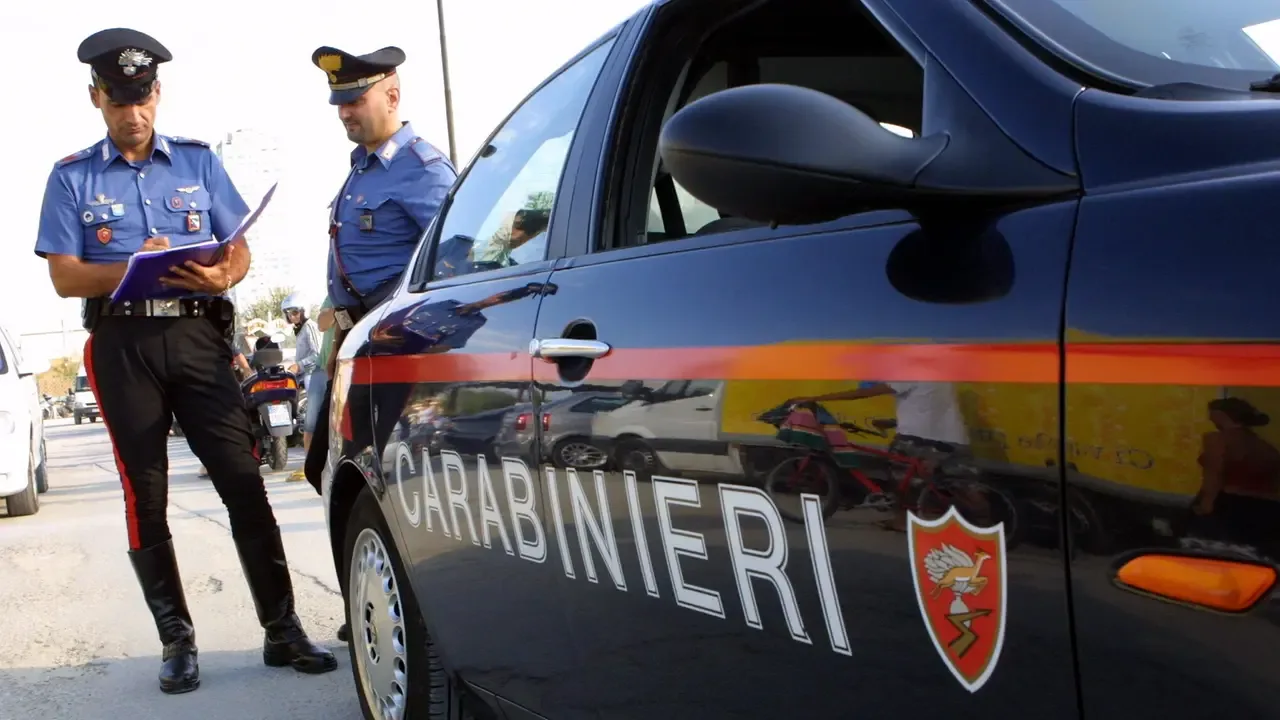 I carabinieri hanno bloccato e arrestato l