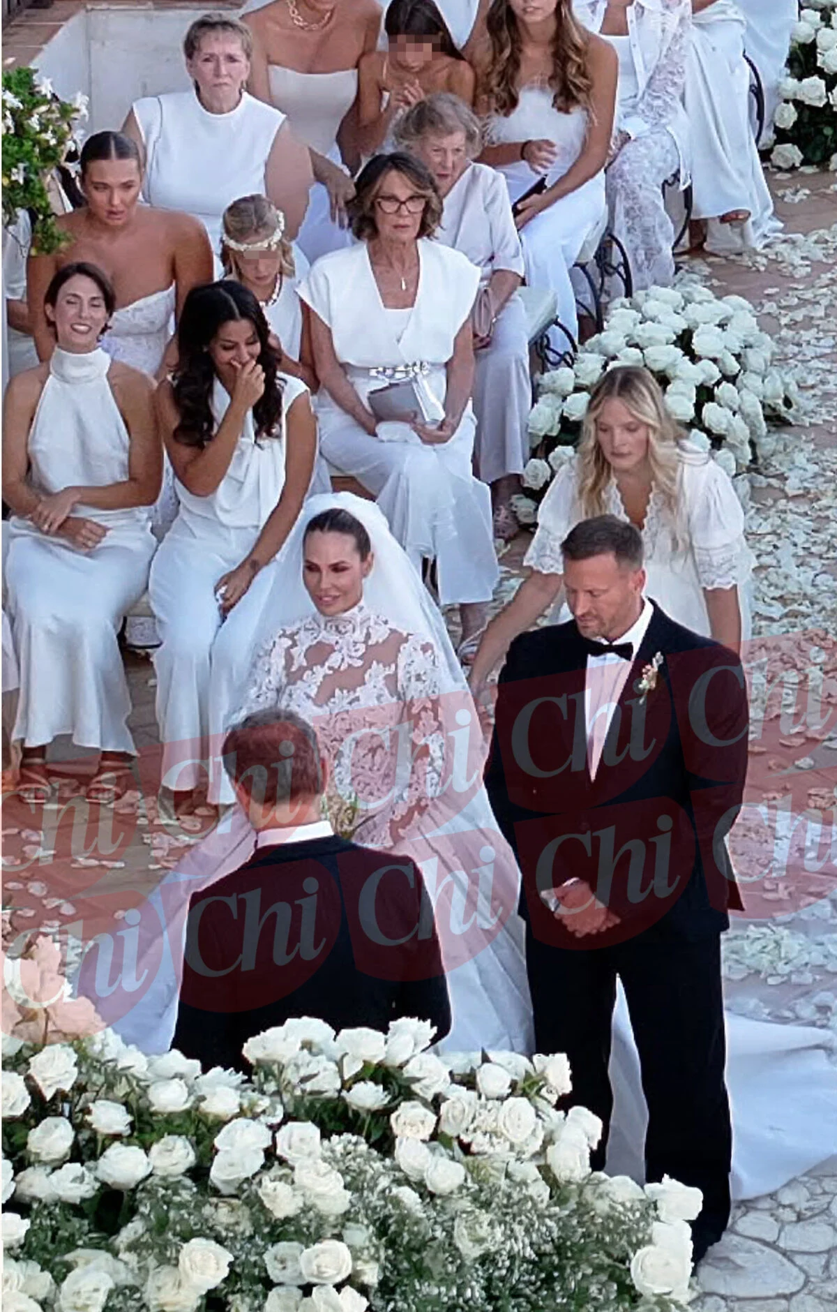 Ilary Blasi sul matrimonio con Bastian Muller: “Grande serenità, la seconda volta sei più cosciente”