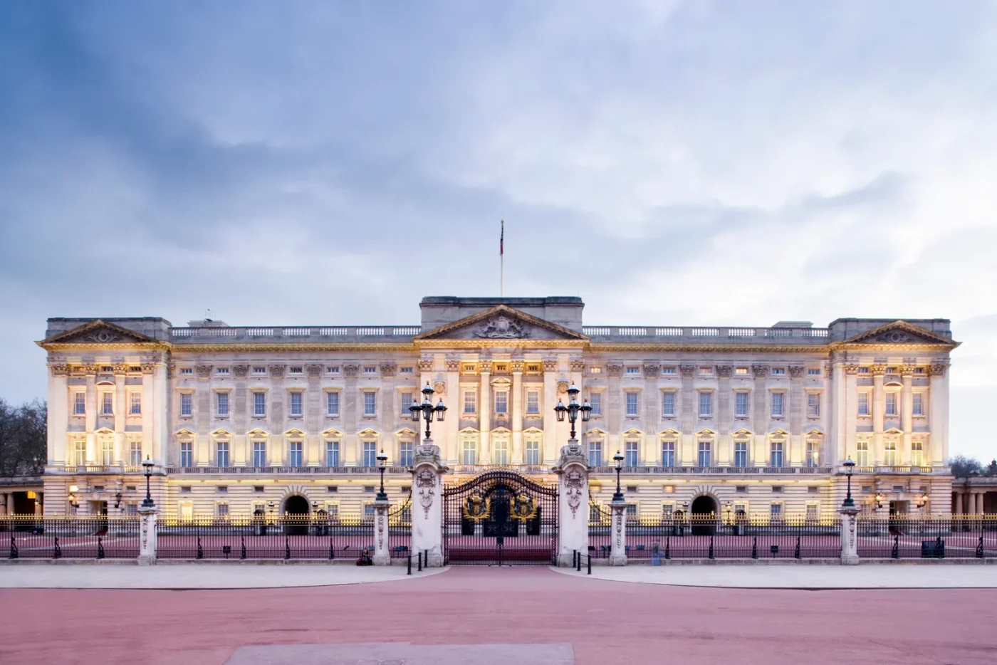 Image may contain Architecture Building Housing House Mansion Palace Buckingham Palace and Landmark