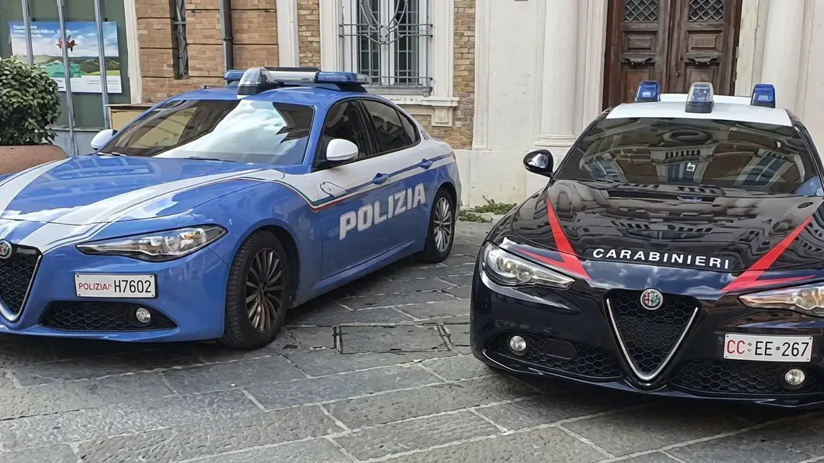 Intervento congiunto di polizia e carabinieri