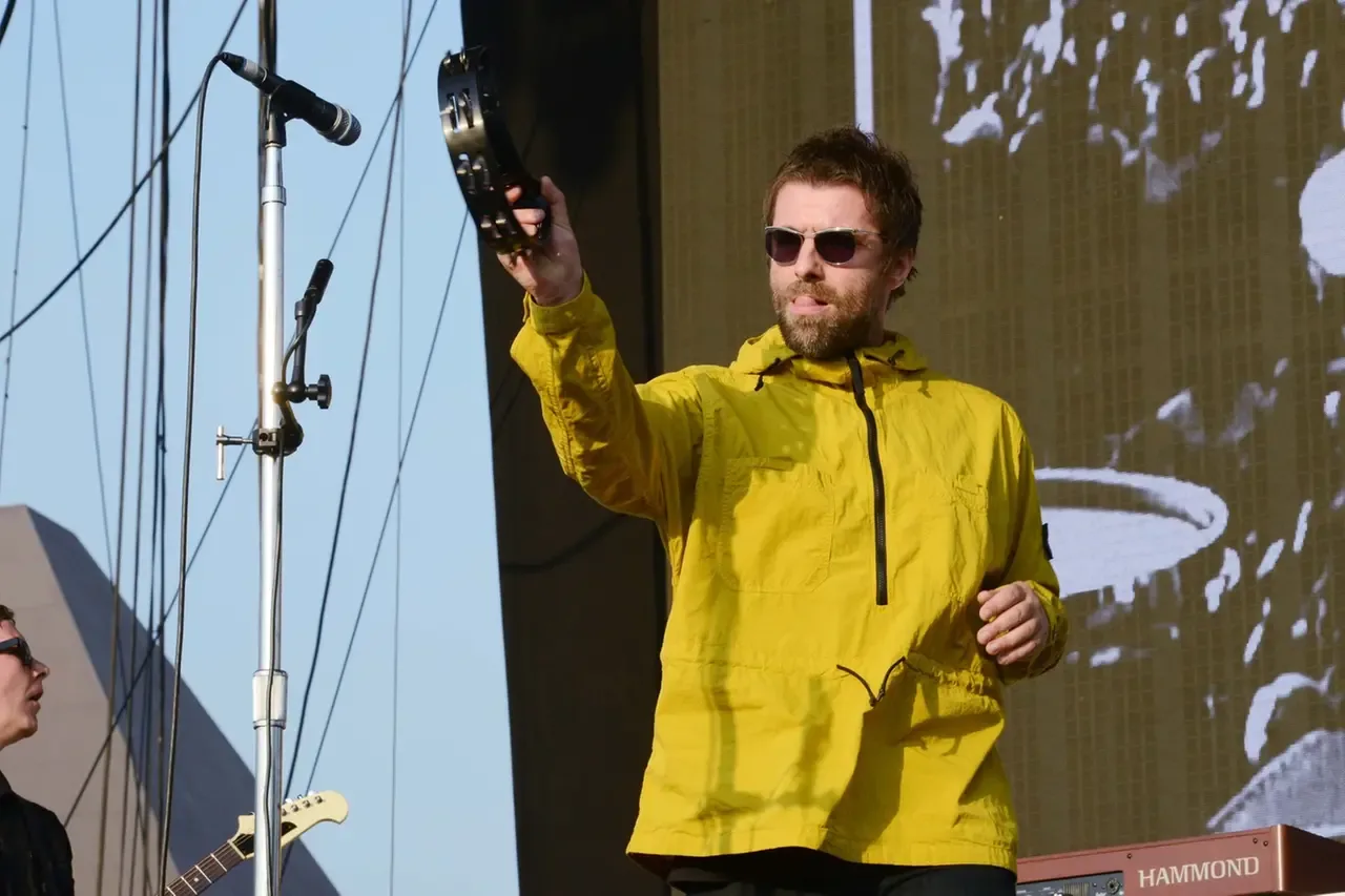 Liam Gallagher sul palco degli I-Days nel 1018