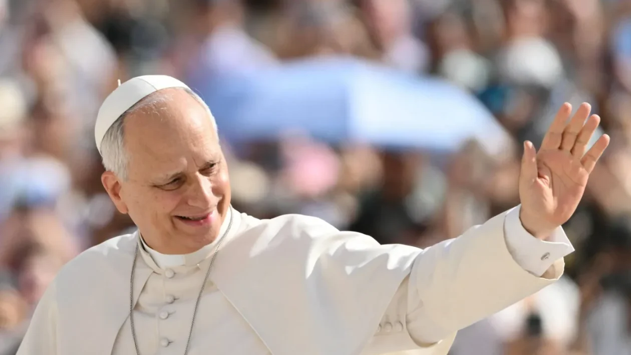 Papa Leone compie 71 anni: una giornata di lavoro tra la mostra in Biblioteca apostolica e gli auguri della Chiesa